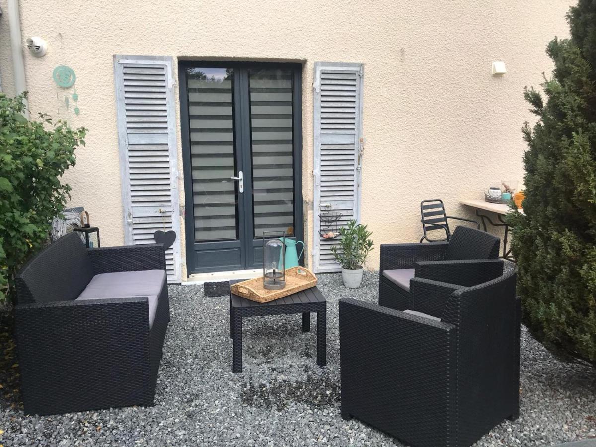 Atelier Des Reves Lägenhet Vichy Exteriör bild
