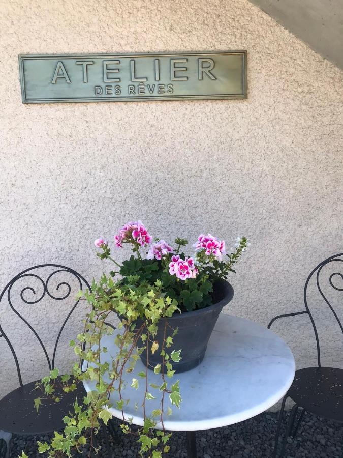 Atelier Des Reves Lägenhet Vichy Exteriör bild