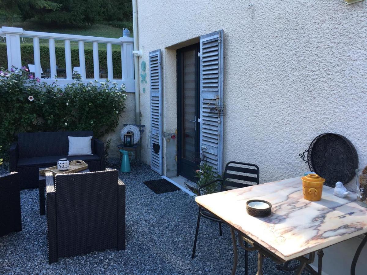 Atelier Des Reves Lägenhet Vichy Exteriör bild